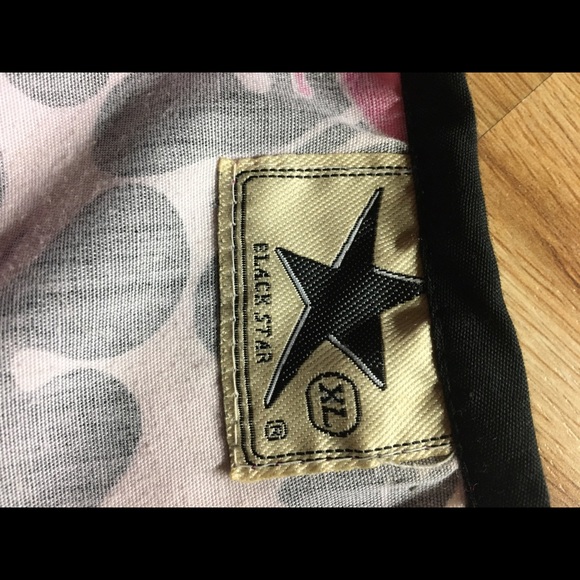 Scrubs - Picture 4 of 4